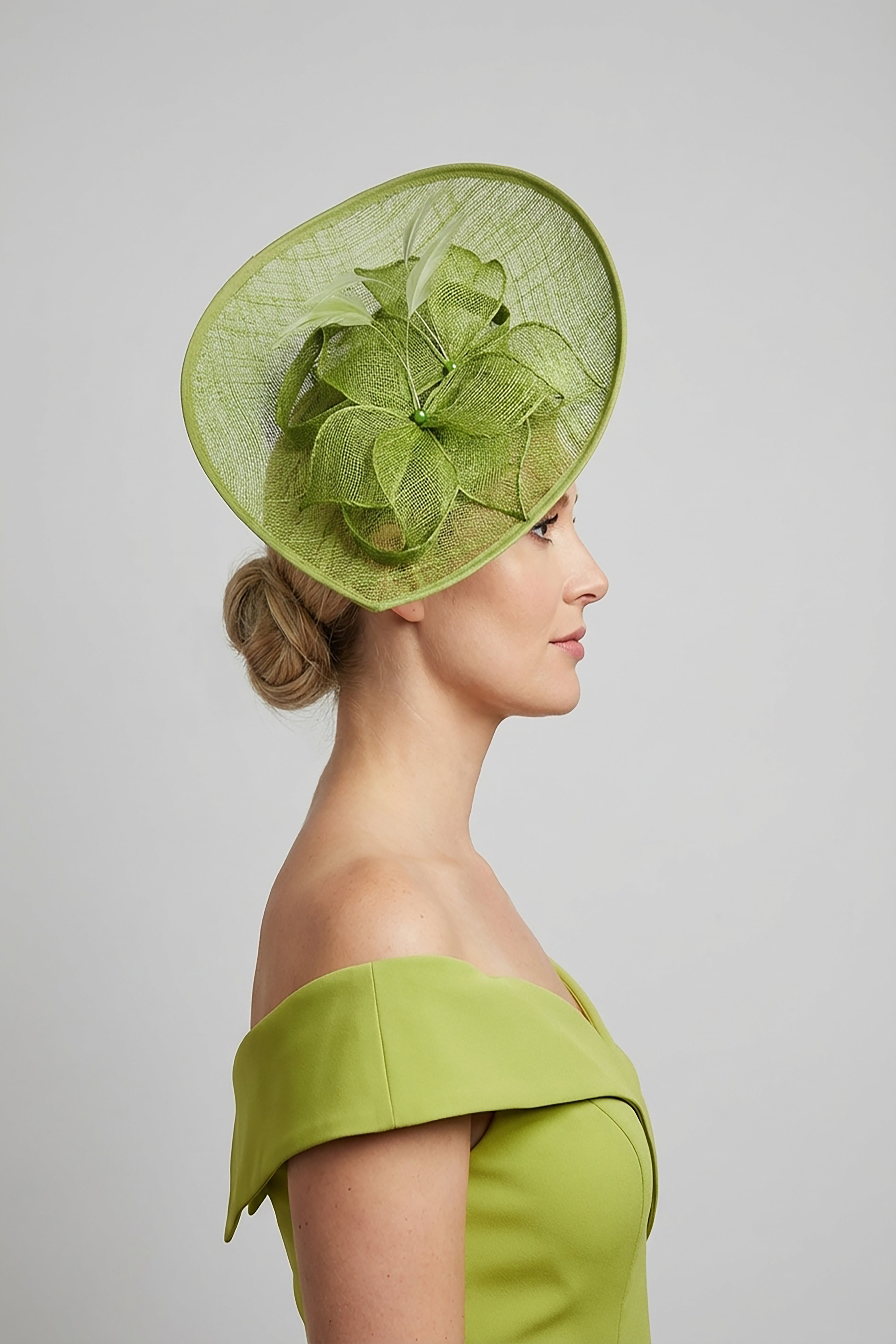 Teardrop Mesh Fascinator with Sculpted Flower Detail