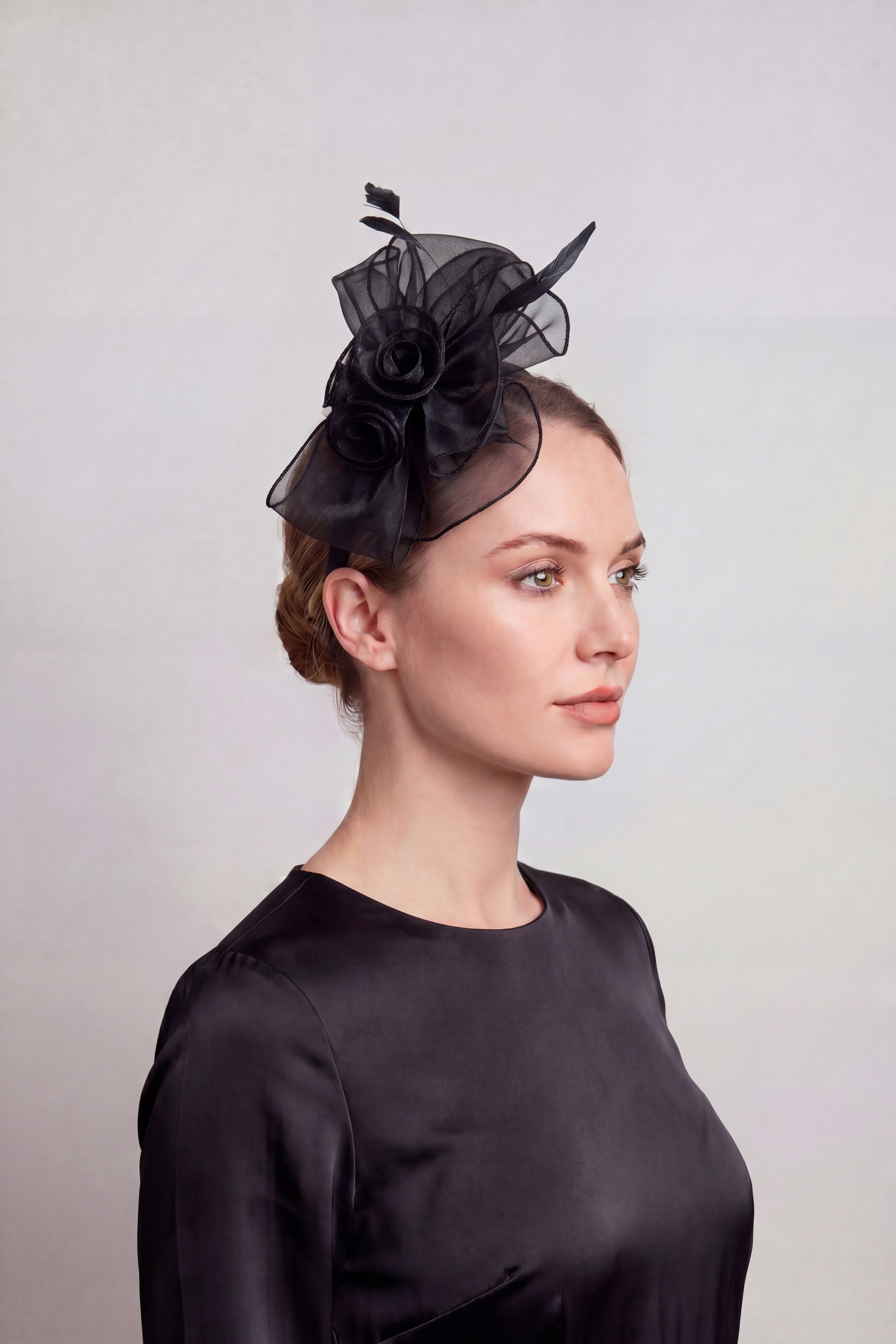 Elegant Organza Floral Fascinator with Feather Detail