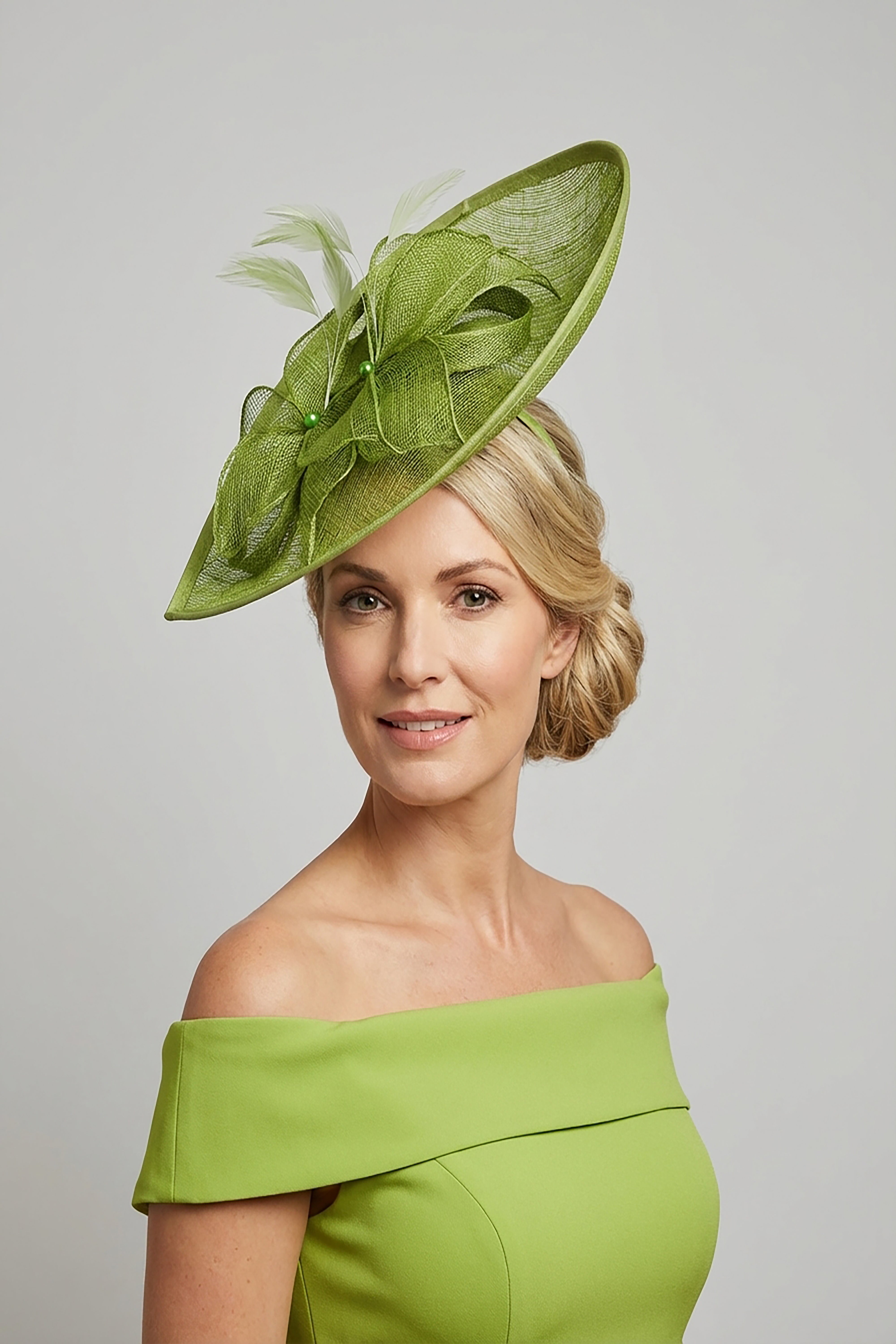Teardrop Mesh Fascinator with Sculpted Flower Detail