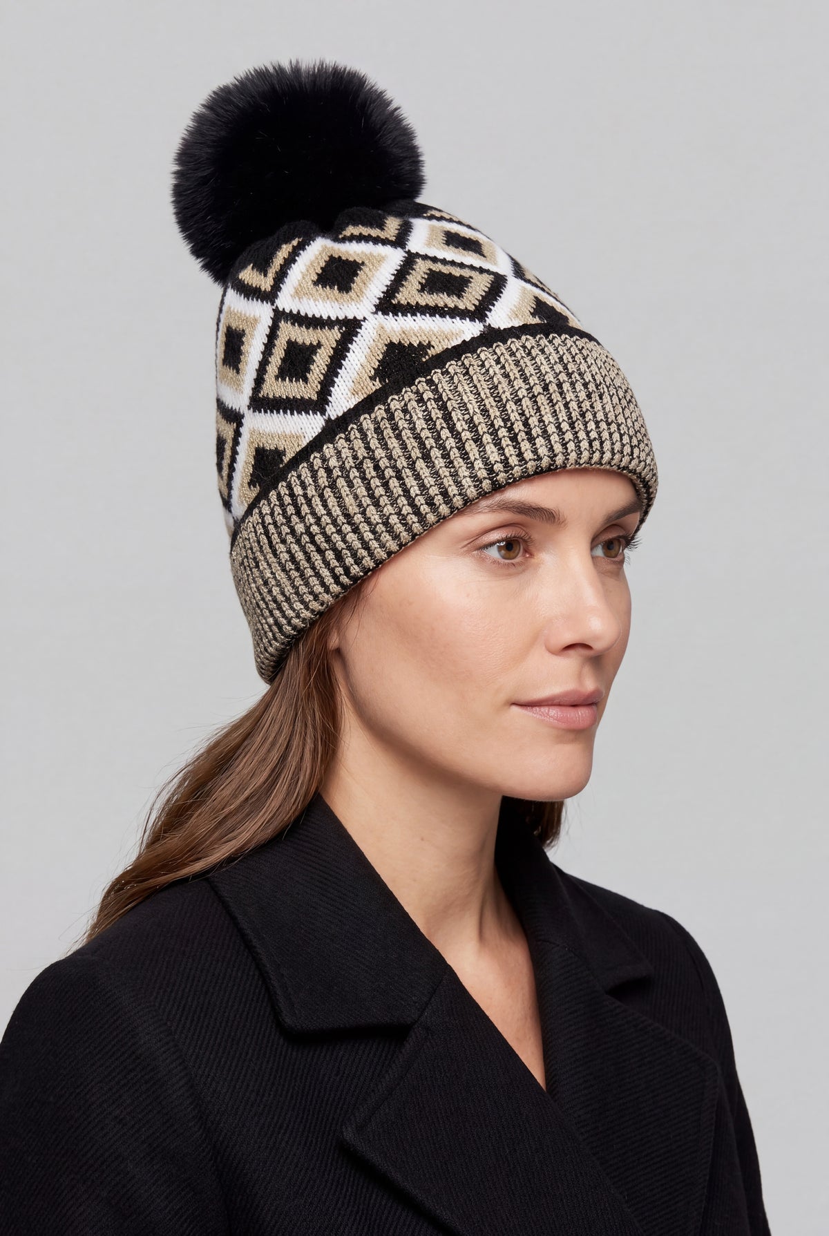 Classic Knitted Diamond Pattern Pom-Pom Hat