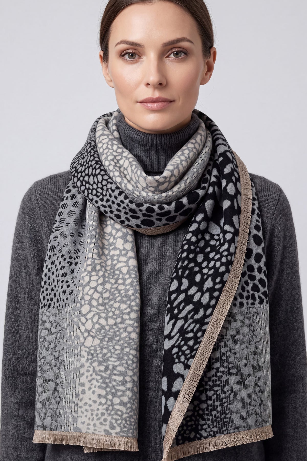 Women's Mixed Animal Print Fringed Scarf
