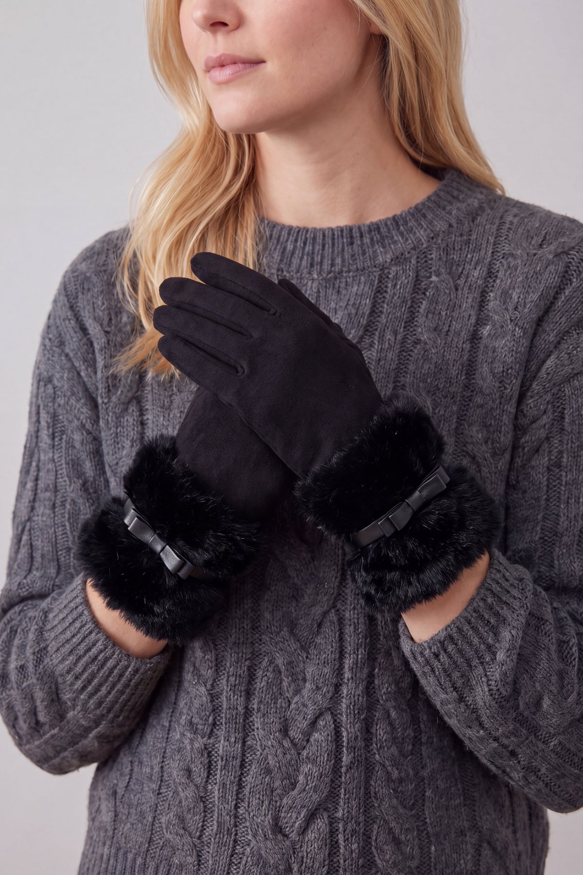 Women's Knitted Fingerless Gloves with Faux Fur Cuffs and Buttons