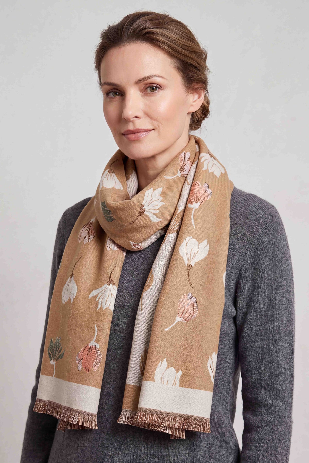 Women’s Reversible Floral Print Contrast Border Fringed Scarf