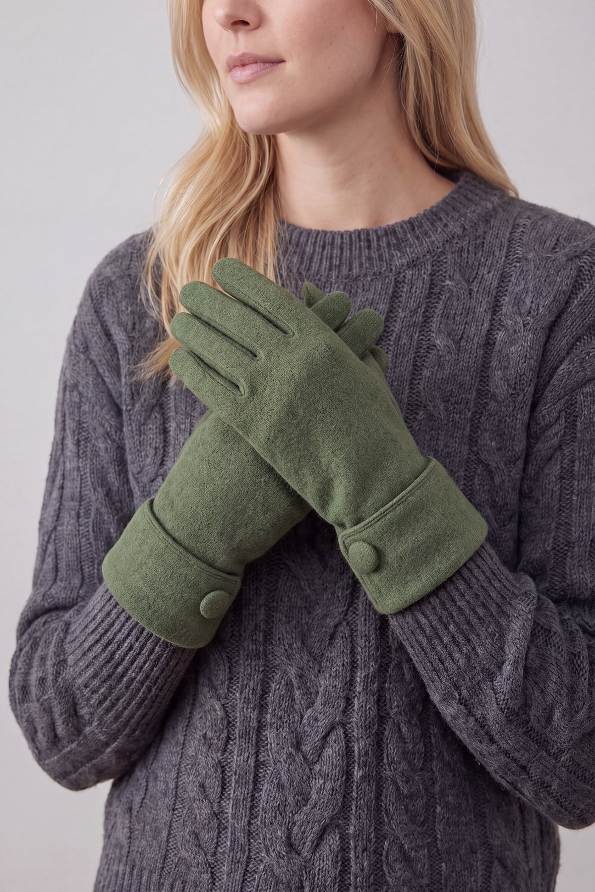 Women’s Classic Button Detail Gloves in Soft Cotton Blend
