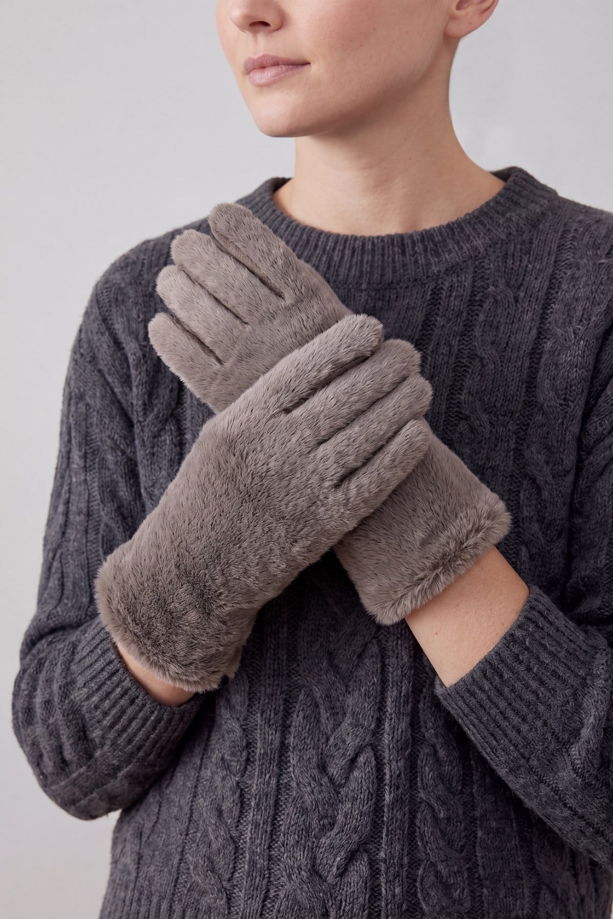 Women’s Soft Faux Fur Touchscreen Gloves