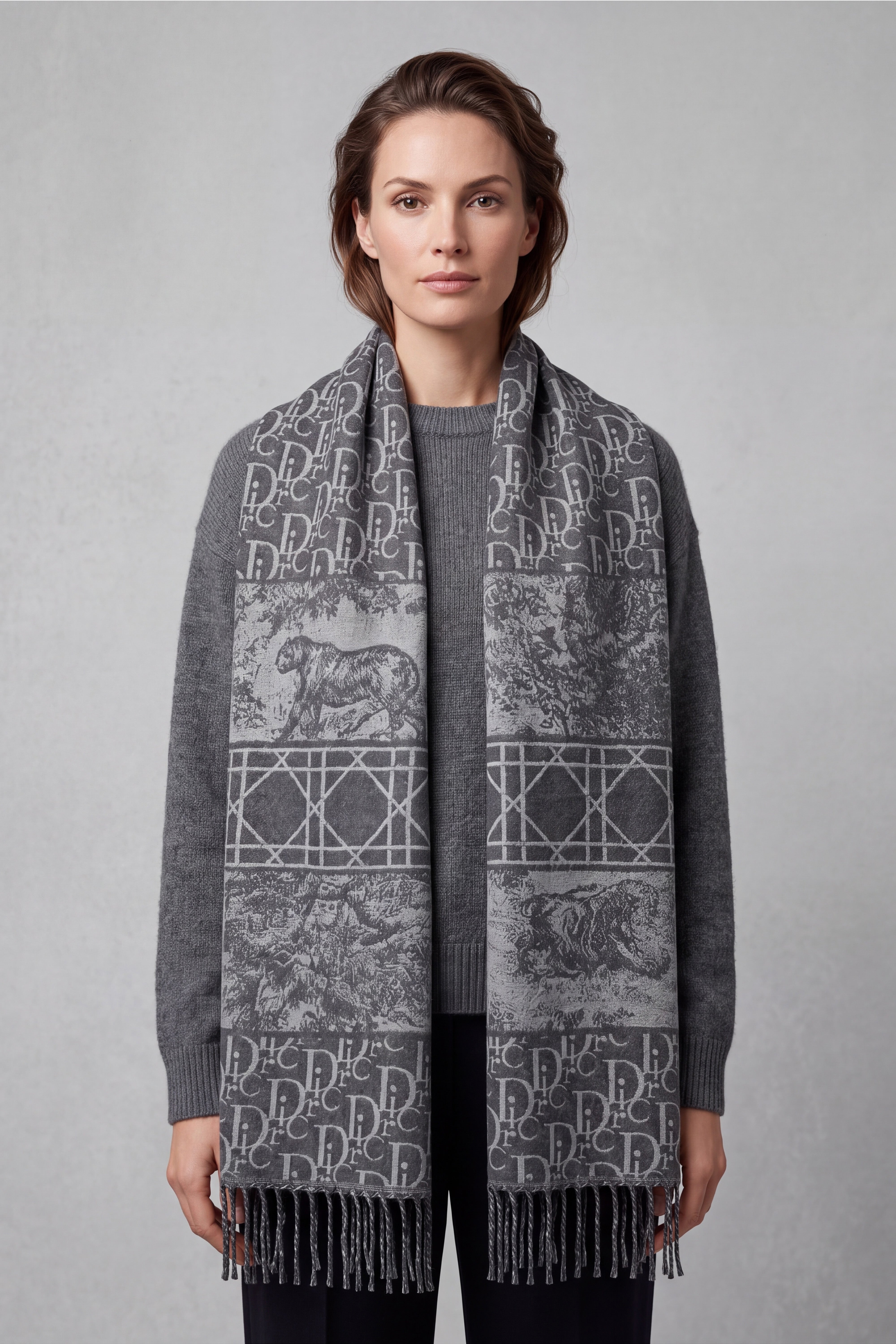 Women’s Heritage Animal & Monogram Print Fringed Scarf