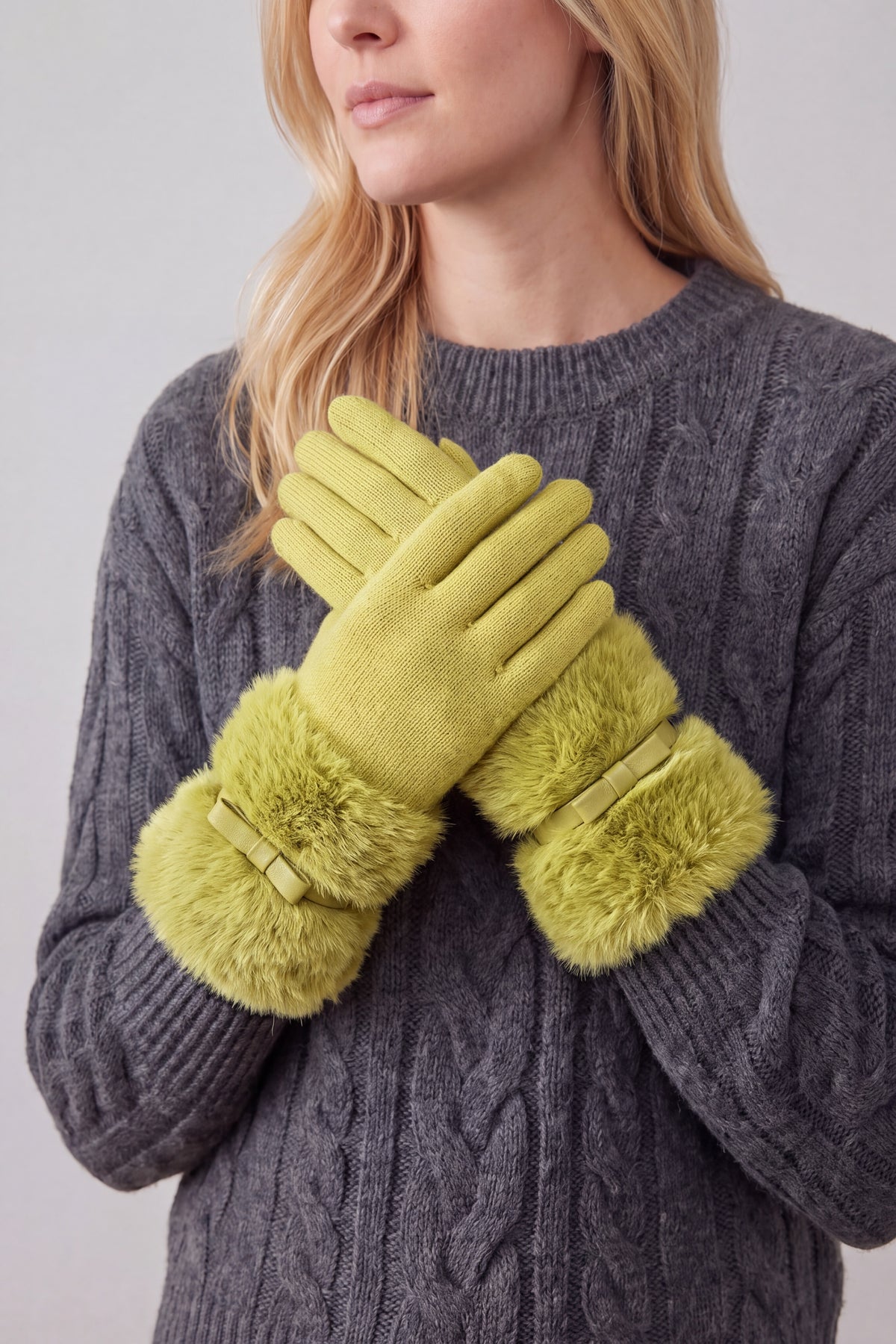 Women's Knitted Fingerless Gloves with Faux Fur Cuffs and Buttons