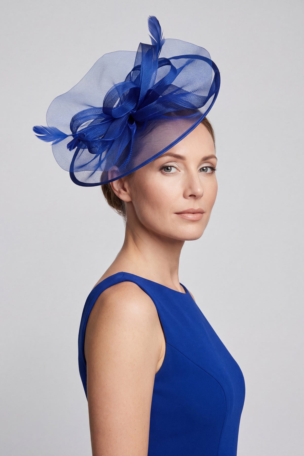 Women’s Mesh Disc Fascinator with Feather Trim, Loop Bow & Headband