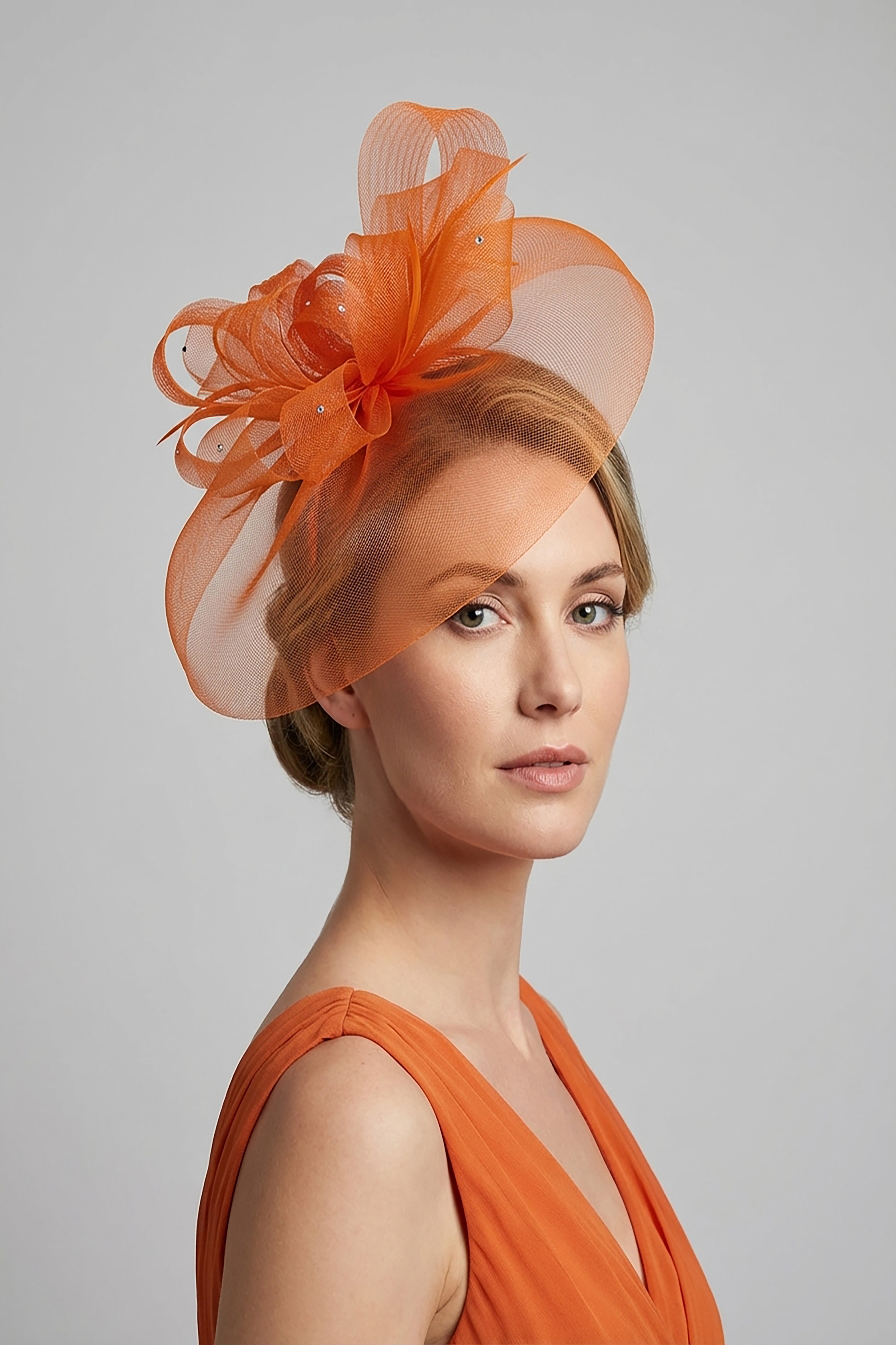 Elegant Mesh Fascinator Hat with Bow Detail for Weddings & Race Day