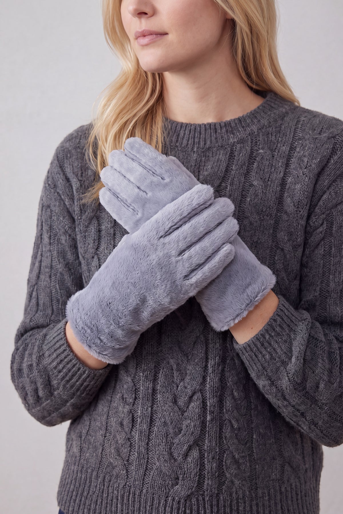 Women’s Soft Faux Fur Touchscreen Gloves