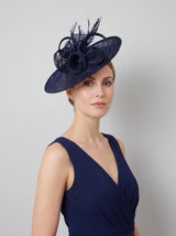 Elegant Wide Brim Sinamay Fascinator Hat with Feather & Floral Trim – Wedding Race Day Headpiece