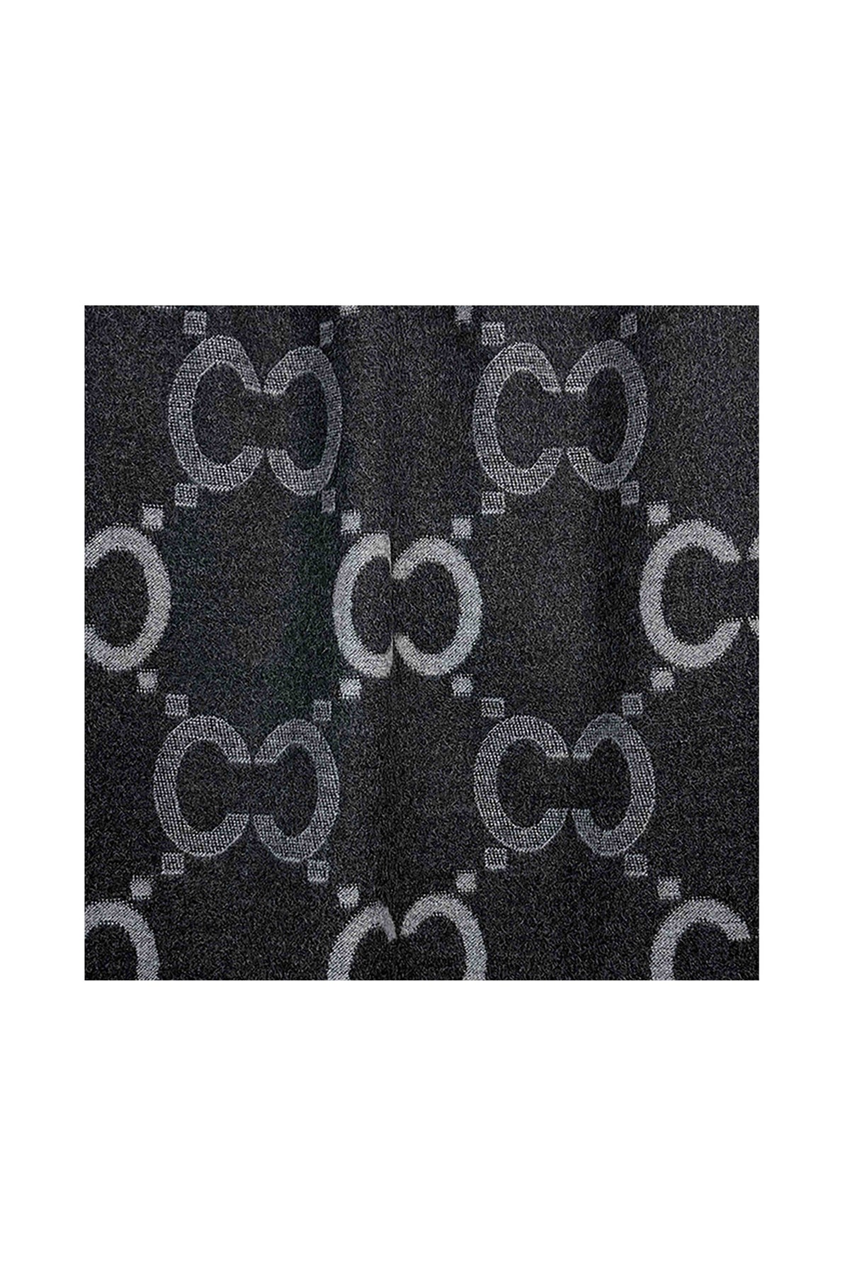 Women’s All-Over Geometric Print Reversible Fringed Scarf