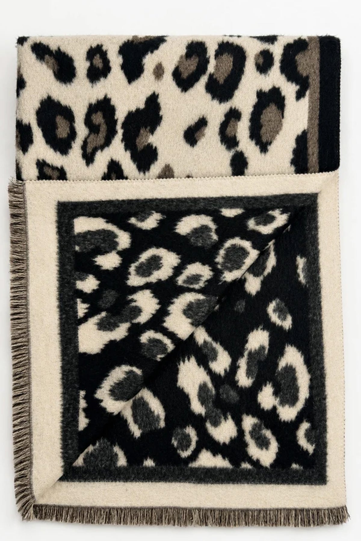 Women's Reversible Leopard Print Fringed Scarf Wrap