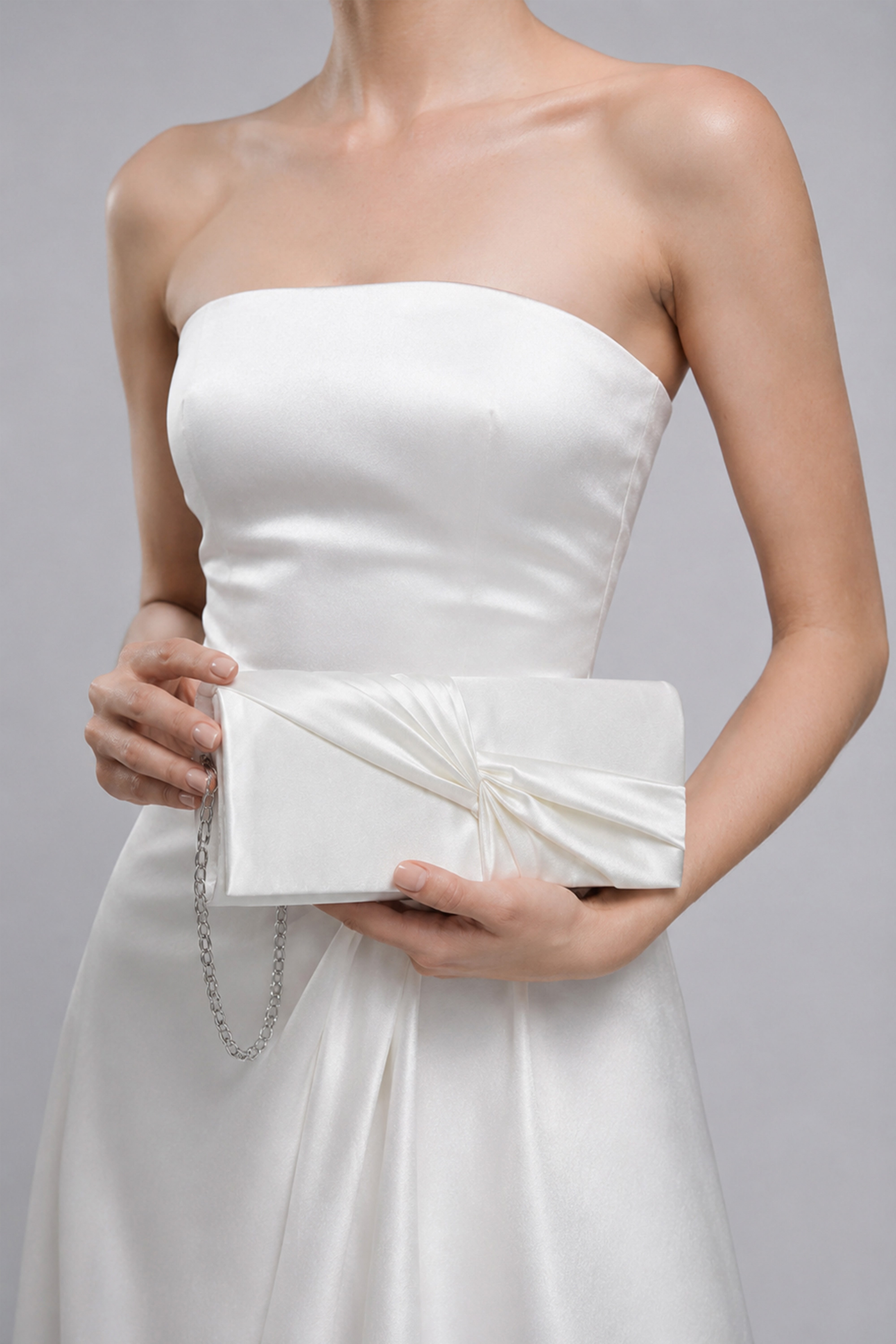 Luxury Satin Twist Knot Evening Clutch Bag with Detachable Chain
