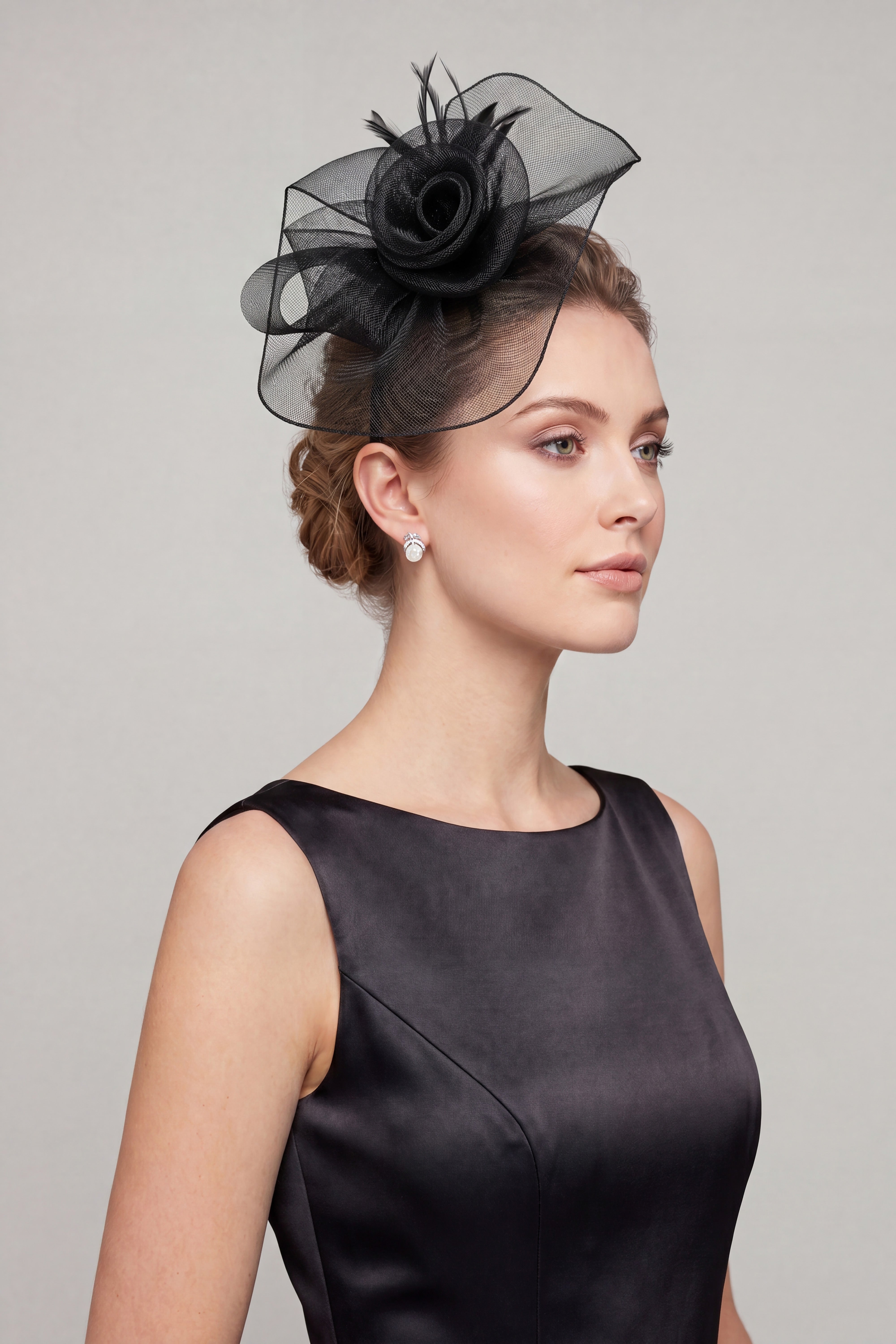 Curly Sinamay Fascinator with Feather Flower