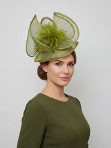 Dramatic Fan Mesh Disc Fascinator with Feather Centre Pin
