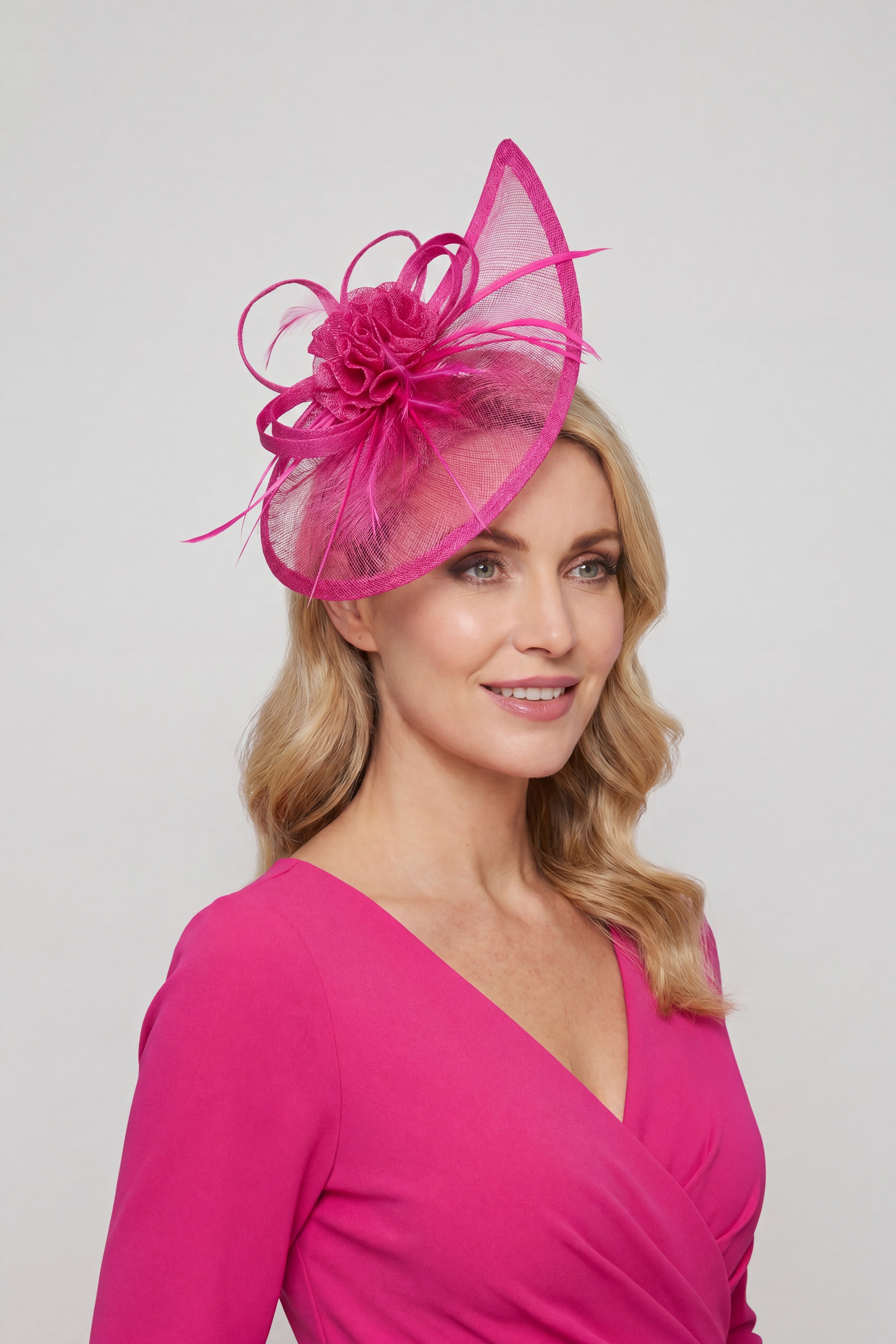 Gauze Teardrop Bass Fascinator with Flower and Curled Feathers