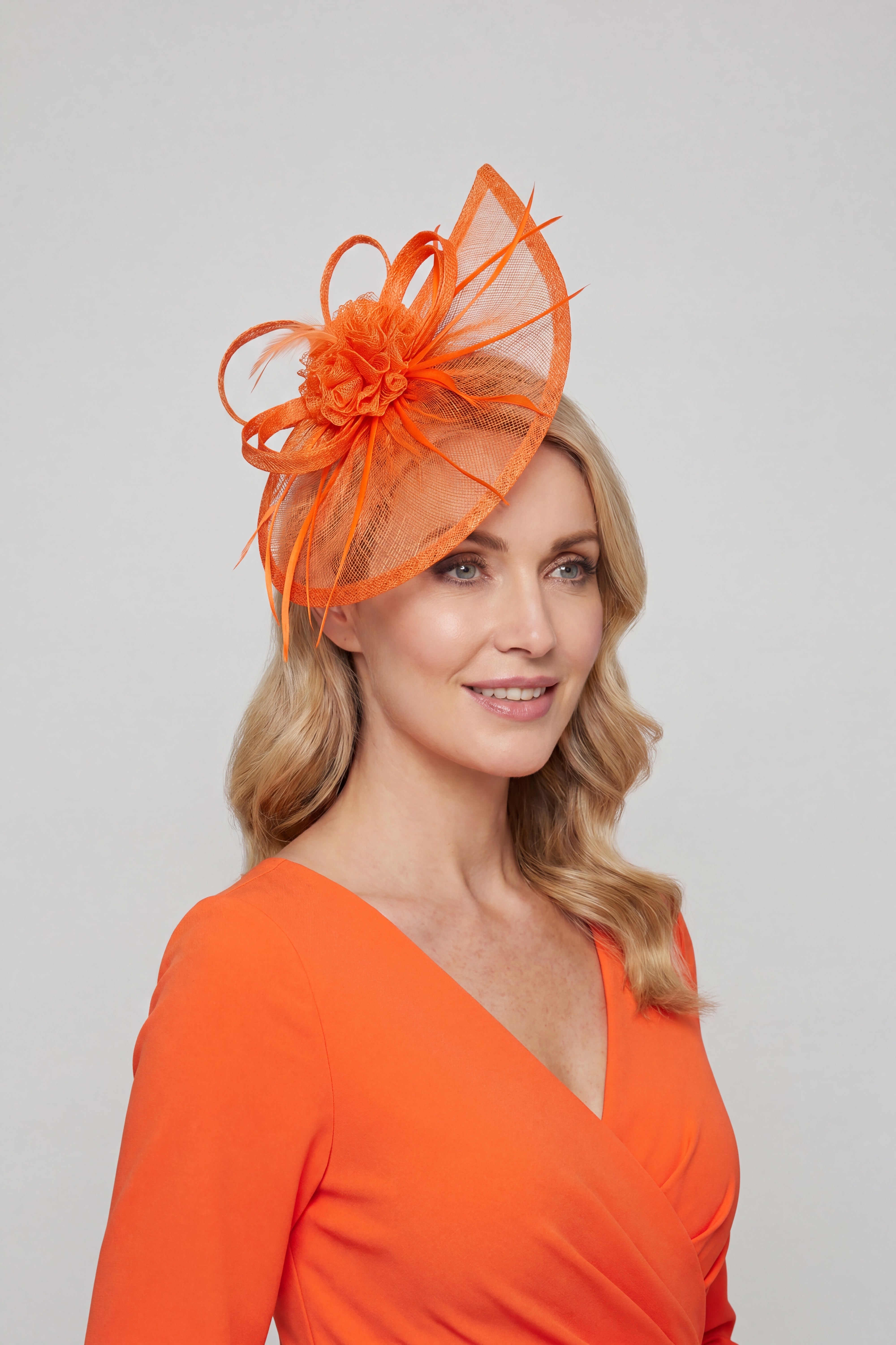 Gauze Teardrop Bass Fascinator with Flower and Curled Feathers