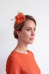 Small Sanity Flower Fascinator with Feather Trim – Dual Wear Brooch & Hair Clip