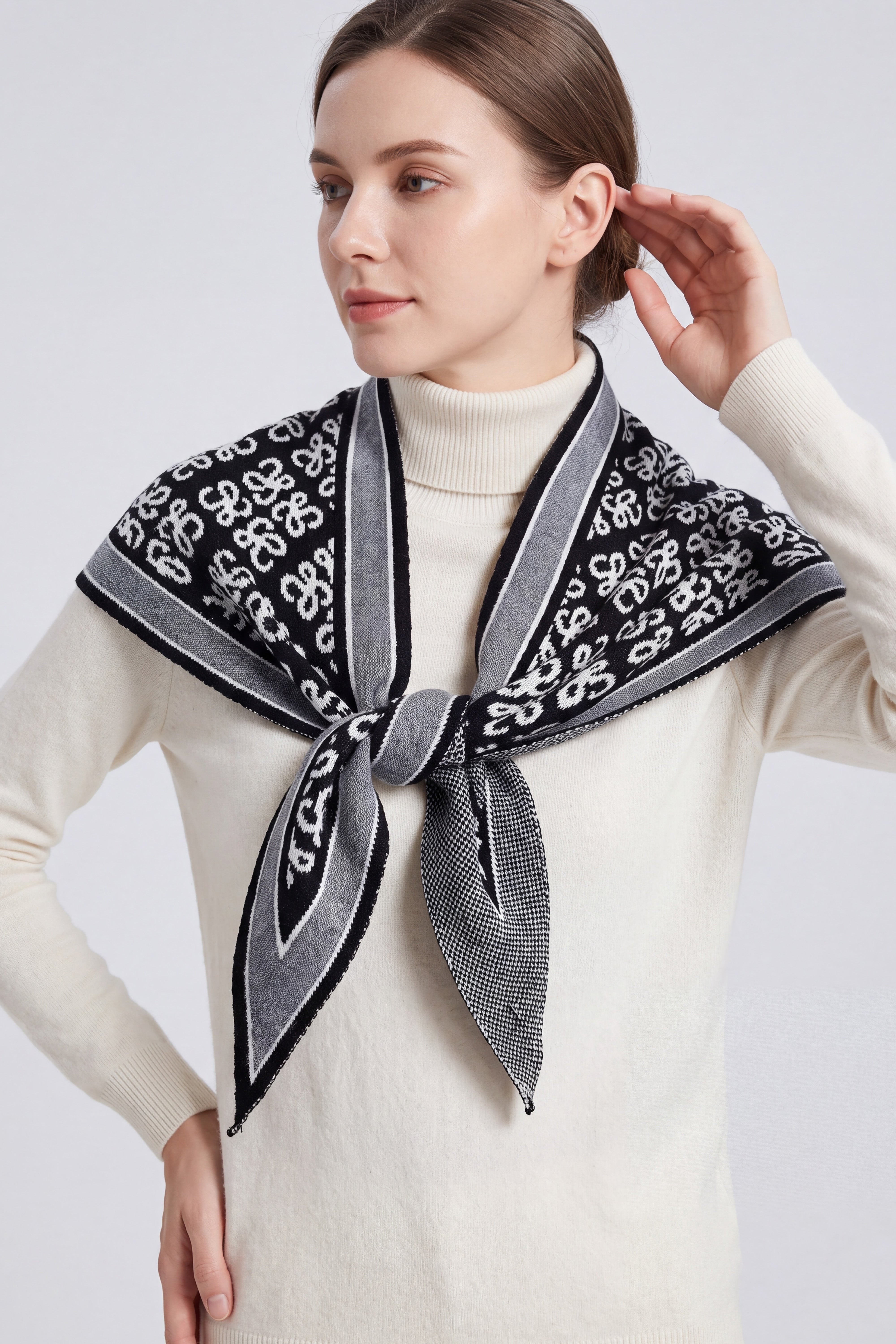 Women’s Reversible Floral Geo Triangle Scarf