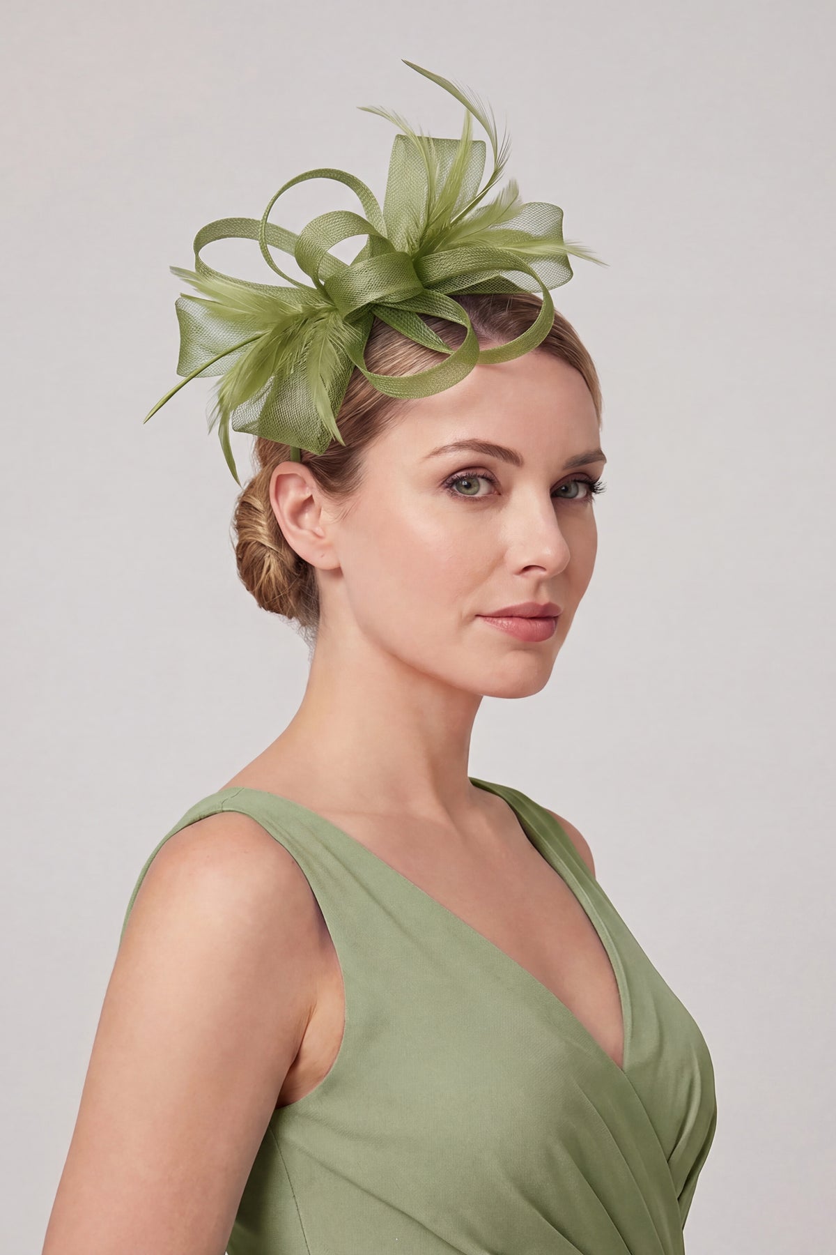 Ladies Loop Bow Feather Fascinator Headband Wedding & Race Day
