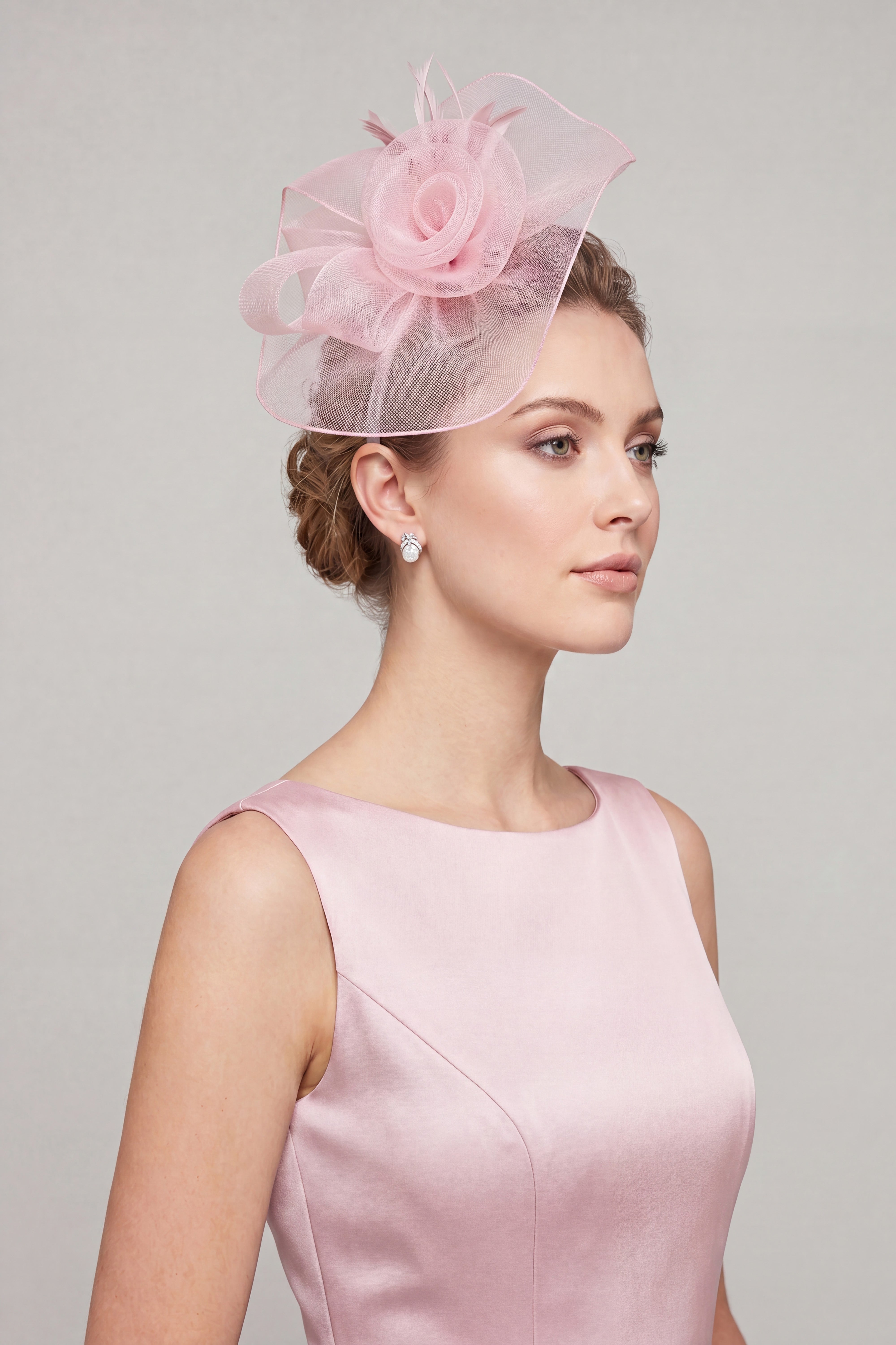 Curly Sinamay Fascinator with Feather Flower