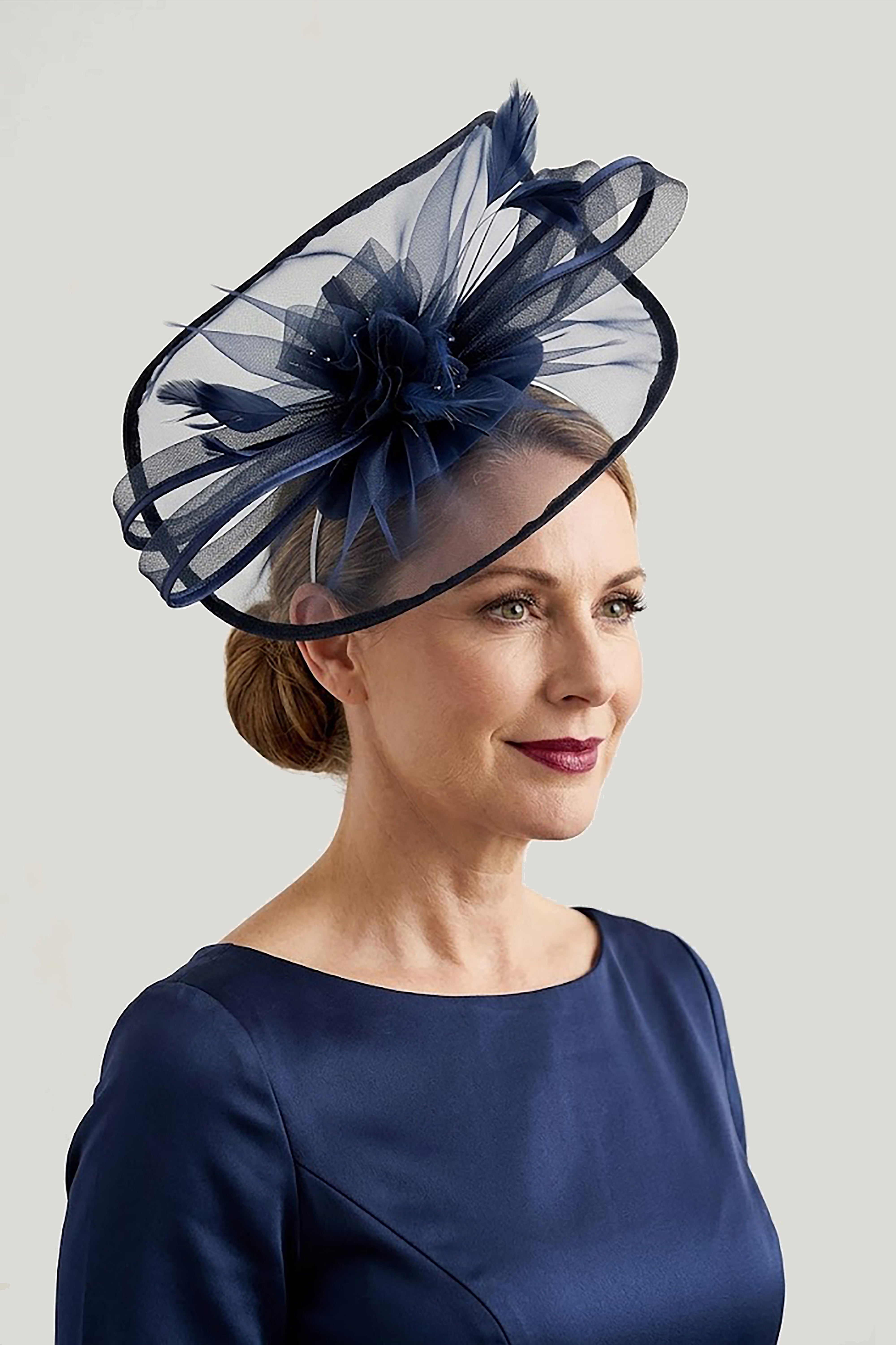 Elegant Mesh Loop Fascinator Headpiece