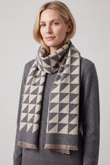 Women’s Two-Tone Triangle Pattern Scarf with Fringe