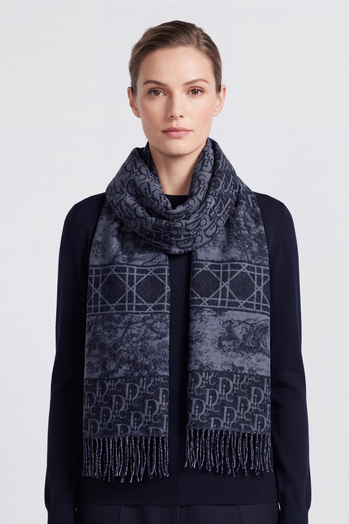 Women’s Heritage Animal & Monogram Print Fringed Scarf