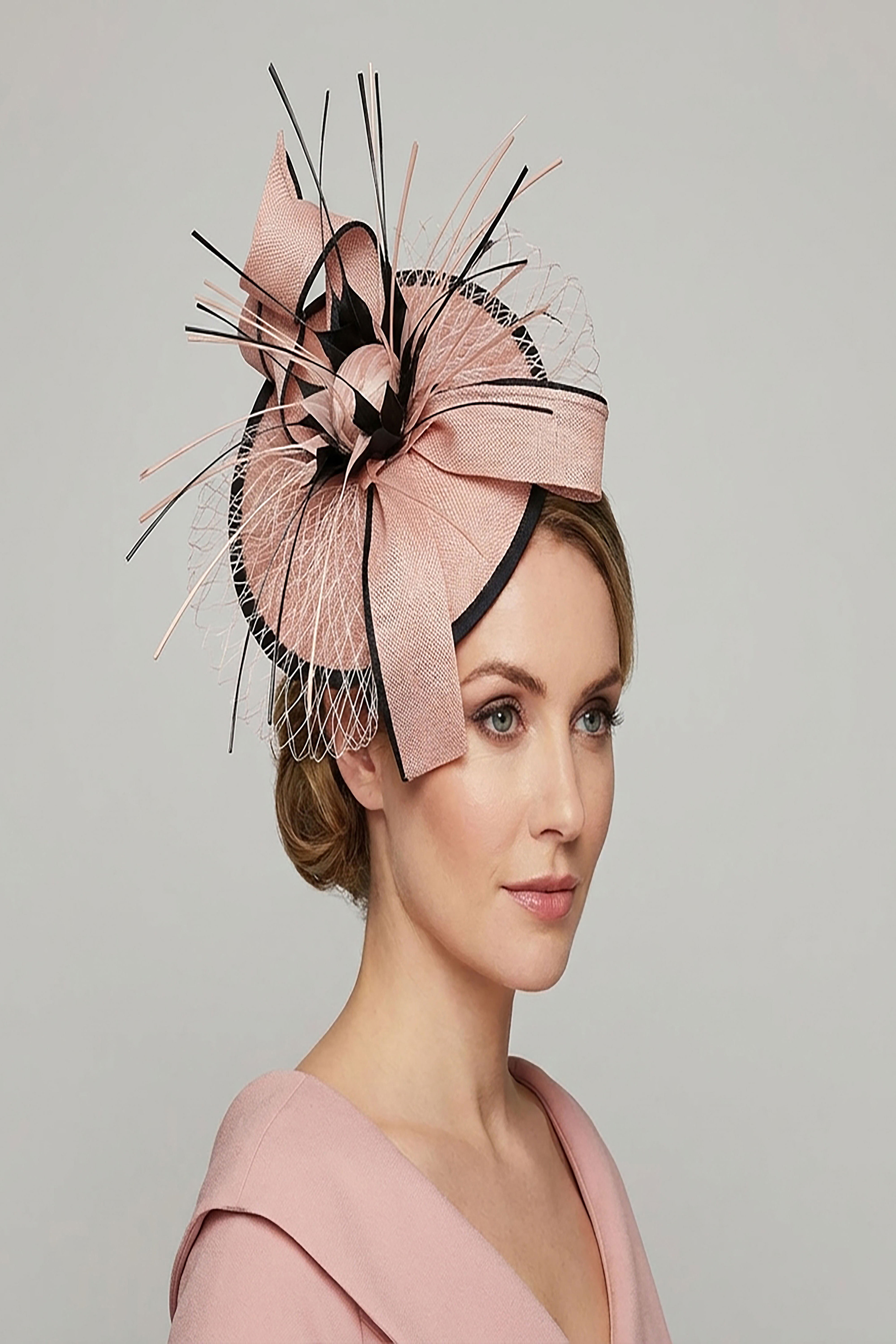 Elegant Feather & Sinamay Fascinator