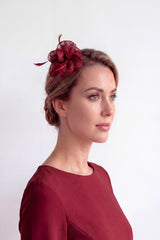 Small Sanity Flower Fascinator with Feather Trim – Dual Wear Brooch & Hair Clip