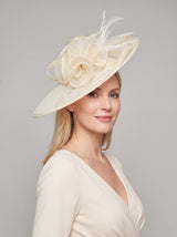 Elegant Wide Brim Sinamay Fascinator Hat with Feather & Floral Trim – Wedding Race Day Headpiece