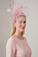 Elegant Feather Fascinator