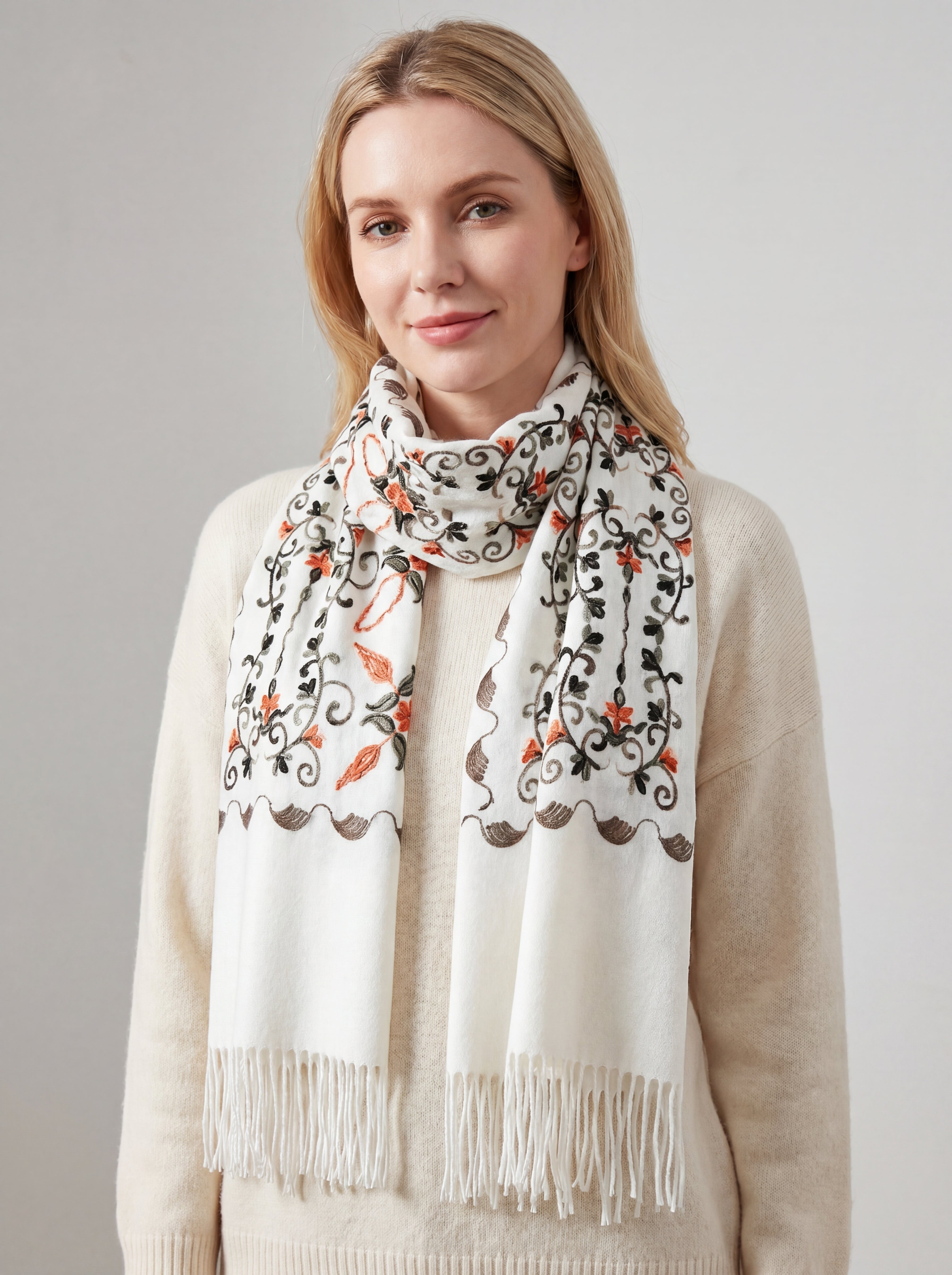 トップス Scallop embroidery scarf venica Embroidered Viscose Wool Blend Scarf – VELLIN