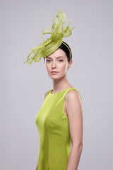 Elegant Loop Mesh Fascinator with Feather Detail